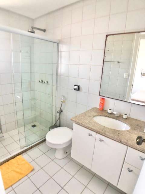 Apartamento em Ondina com 5 quartos e 4 suítes, 305 m² à venda por R$ 2.700.000,00