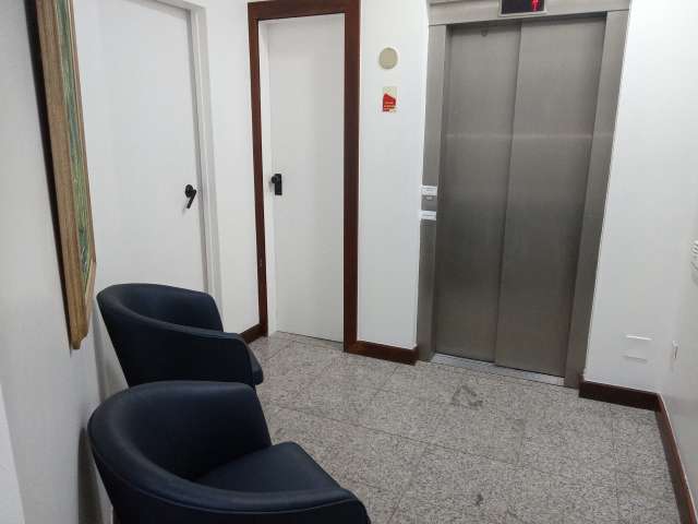 Salas a partir de 40 m² para alugar por R$ 2.000,00 - Av. Paulo VI, Pituba, Salvador/BA 