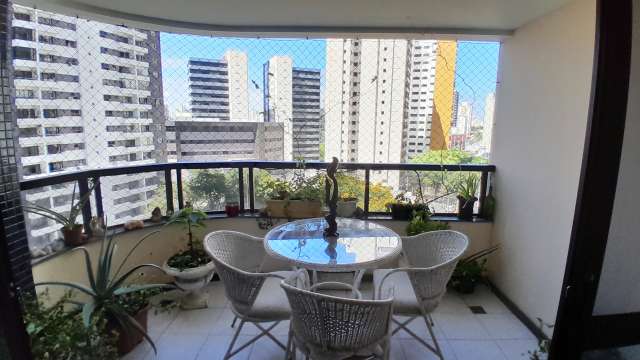 Apartamento na Pituba de 3 quartos sendo 3 suítes, 139m² à venda por R$ 1.060.000,00