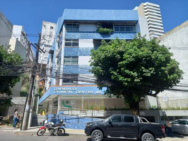 Loja com 27 m² para alugar por R$ 1.100,00 - Garibaldi, Salvador/BA.