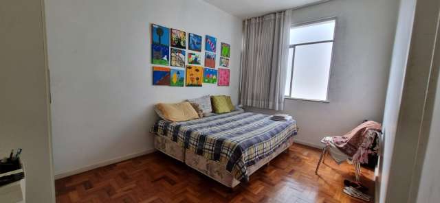 Apartamento na Pituba com 3 quartos sendo 1 suíte, 81m² à venda por R$ 320.000,00