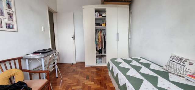 Apartamento na Pituba com 3 quartos sendo 1 suíte, 81m² à venda por R$ 320.000,00