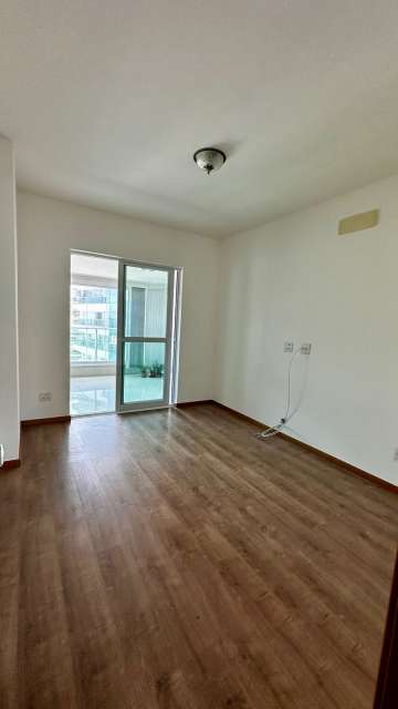 Apartamento na Barra com 4 suítes, 187m² à venda por R$ 1.990.000,00