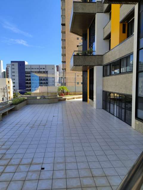 Apartamento na Pituba com 4 quartos sendo 4 suítes, 204m² à venda por R$ 1.300.000,00