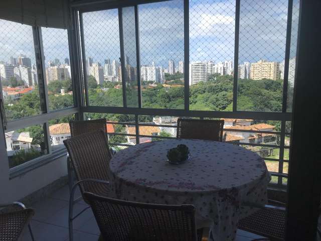 Apartamento no Itaigara com 3 quartos e 1 suíte, 154m² à venda por R$ 770.000,00