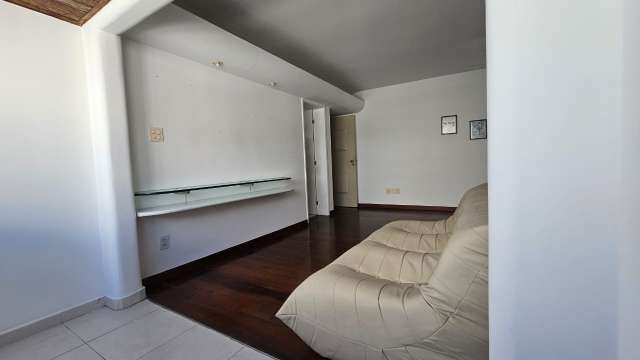 Apartamento na Barra de 2 quartos sendo 1 suíte, 84m² à venda por R$ 490.000,00