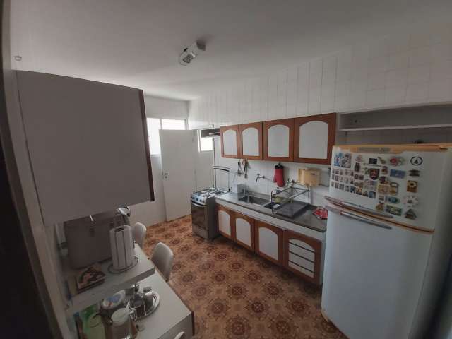 Apartamento na Pituba de 4 quartos sendo 1 suíte, 138m² à venda por R$ 650.000,00