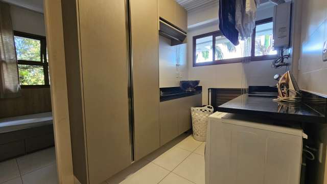 Apartamento na Graça de 3 quartos sendo 3 suítes, 241m² à venda por R$ 3.500.000,00