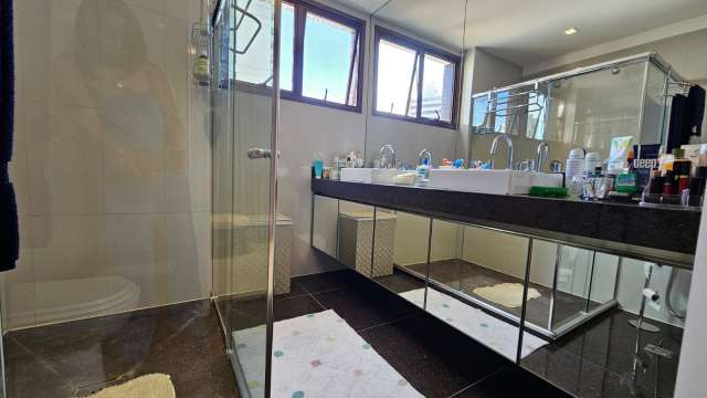 Apartamento na Graça de 3 quartos sendo 3 suítes, 241m² à venda por R$ 3.500.000,00