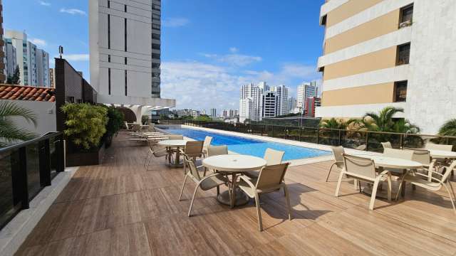 Apartamento na Graça de 3 quartos sendo 3 suítes, 241m² à venda por R$ 3.500.000,00