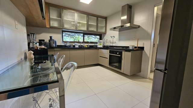 Apartamento na Graça de 3 quartos sendo 3 suítes, 241m² à venda por R$ 3.500.000,00