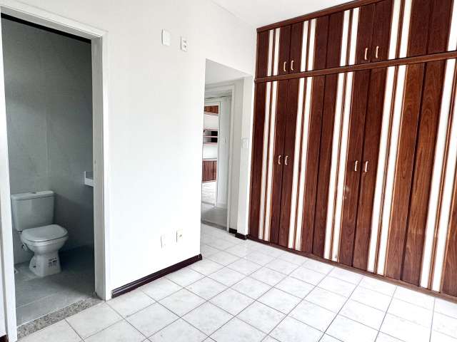 Apartamento na Pituba com 4 quartos e 2 suítes, 137m² à venda por R$ 730.000,00