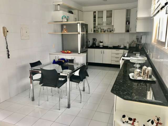 Apartamento no Corredor da Vitória com 4 quartos e 2 suítes, 213m² à venda por R$ 1.400.000,00