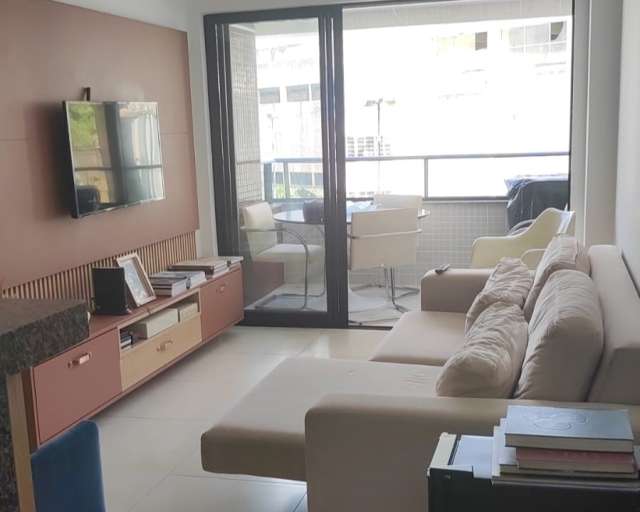 Apartamento na Ondina PORTEIRA FECHADA com 1 quarto, 45m² à venda por R$ 500.000,00