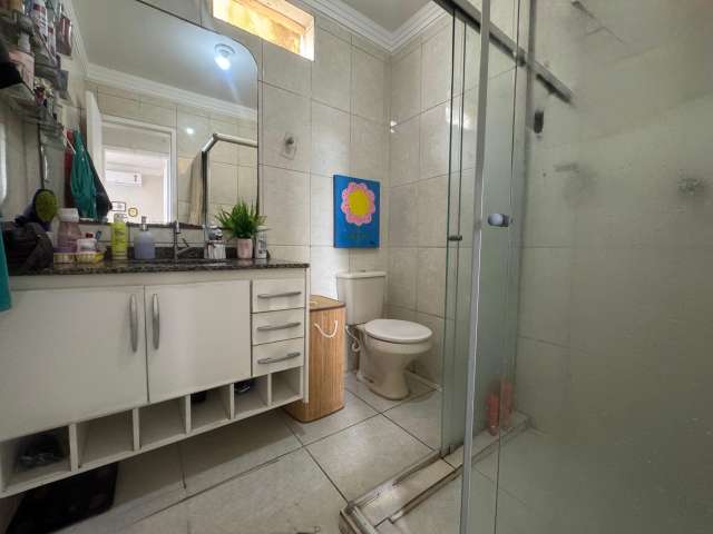 Apartamento no Jardim Apipema com 3 quartos, 80m² à venda por R$ 300.000,00