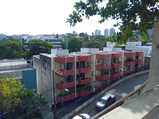 Apartamento na Ondina com 3 quartos e 1 suíte, 170m² à venda por R$ 419.000,00