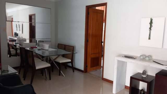 Apartamento na Pituba com 4 quartos e 1 suíte, 100m² à venda por R$ 950.000,00