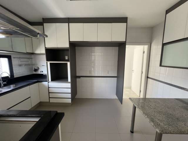 Apartamento no Rio Vermelho com 4 suítes, 216m² à venda por R$ 1.200.000,00